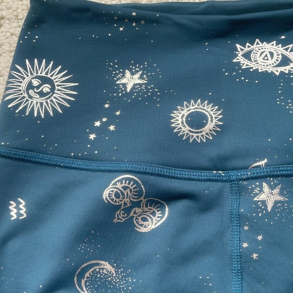 Beyond Yoga Teal Celestial Print Leggings - Picture 3 of 11
